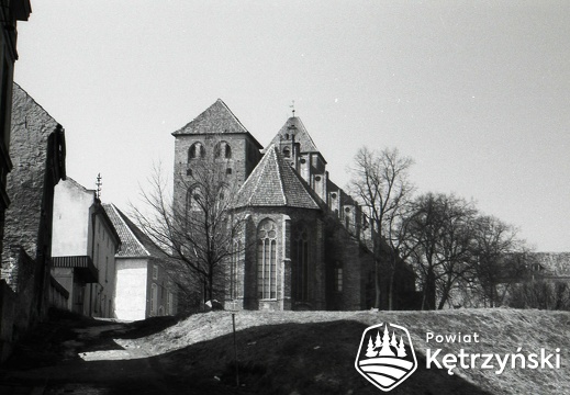 Widok na kościół św. Jerzego od ul. Zjazdowej – 1980r.    