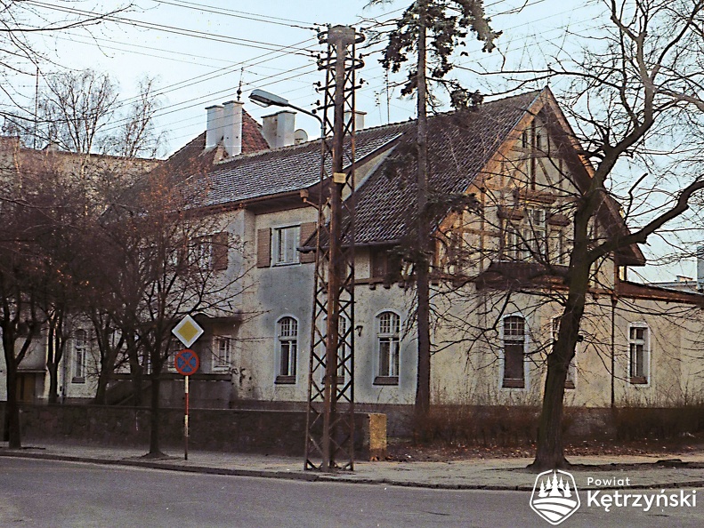 Budynek mieszkalny przy ul. Daszyńskiego 27 - 1998r.