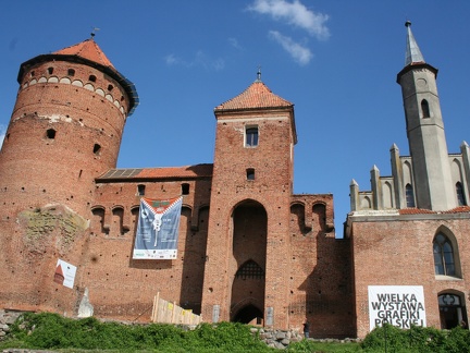 Reszel, fasada zamku - 16.08.2011r.