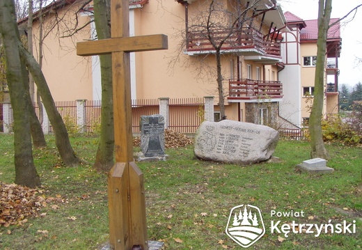 Fragment cmentarza z okresu I wojny światowej przy ul. Kasztanowej - 30.10.2007r.
