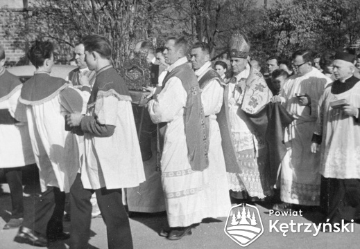 Korsze, uroczystości konsekracji kościoła z udziałem ks. Biskupa Tomasza Wilczyńskiego - 18.10.1959r.