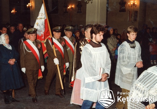 Korsze, podczas Mszy sw. z okazji 74. rocznicy odzyskania niepodległości - 8.11.1992r.