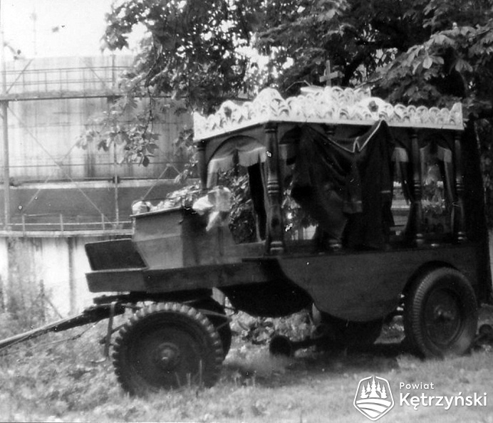 1973 HK Rastenburg, Sembeckstr, Leichenwagen, Gaswerk.jpg