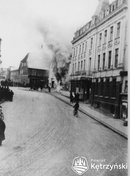 Rastenburg-pożar drogerii 7.12.1937r.jpg